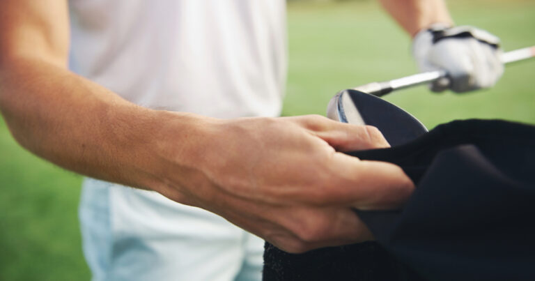 How to Use a Caddy Towel