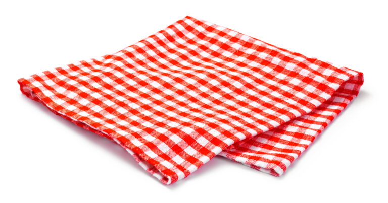 Can I Put a Cloth Towel in the Oven