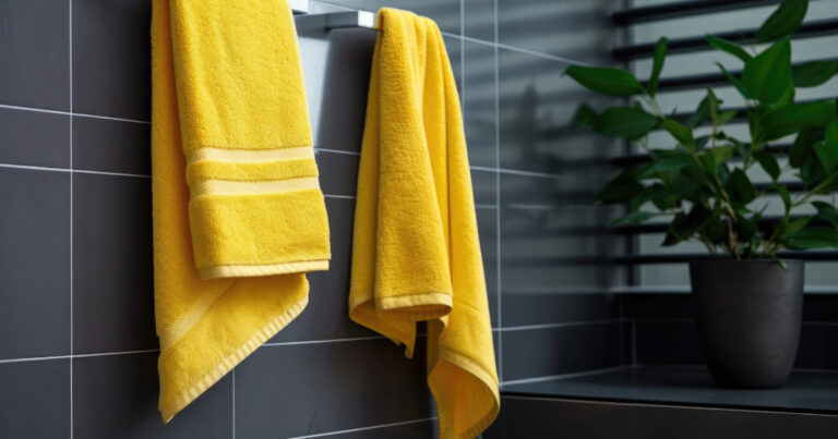 Shower Towel Holder Ideas to Organize Your Bathroom