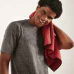 The 8 Key Benefits of Using a Microfiber Hair Towel